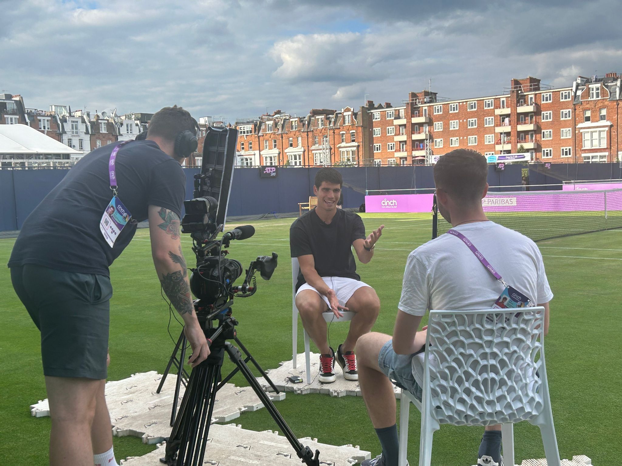 carlos alcaraz at the queens club